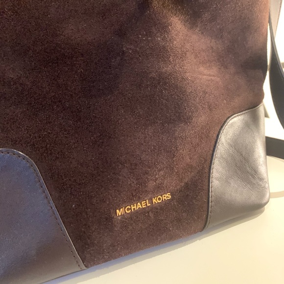 Michael Kors Bucket Bag - Picture 2 of 6